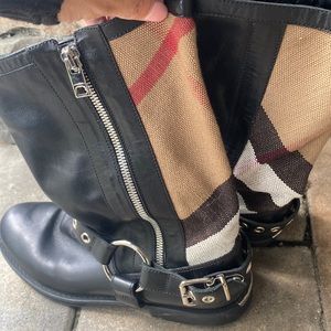 Burberry women's boots size 36
